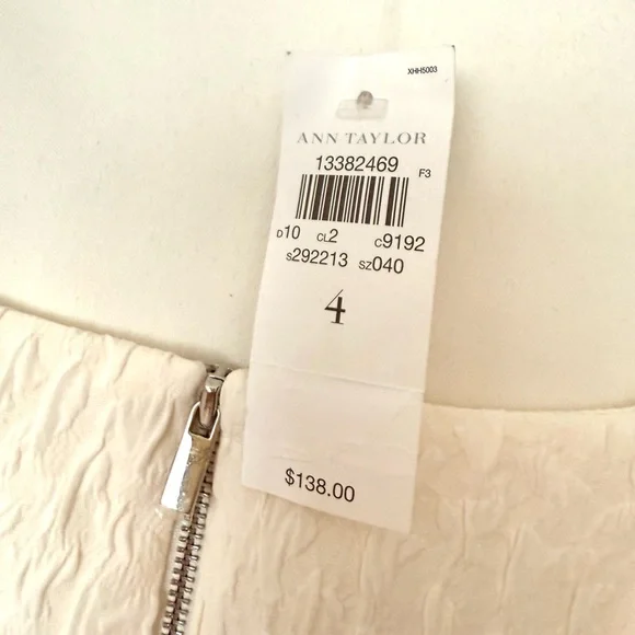 ANN TAYLOR Cream Short Sleeve Dress - Picture 3 of 5